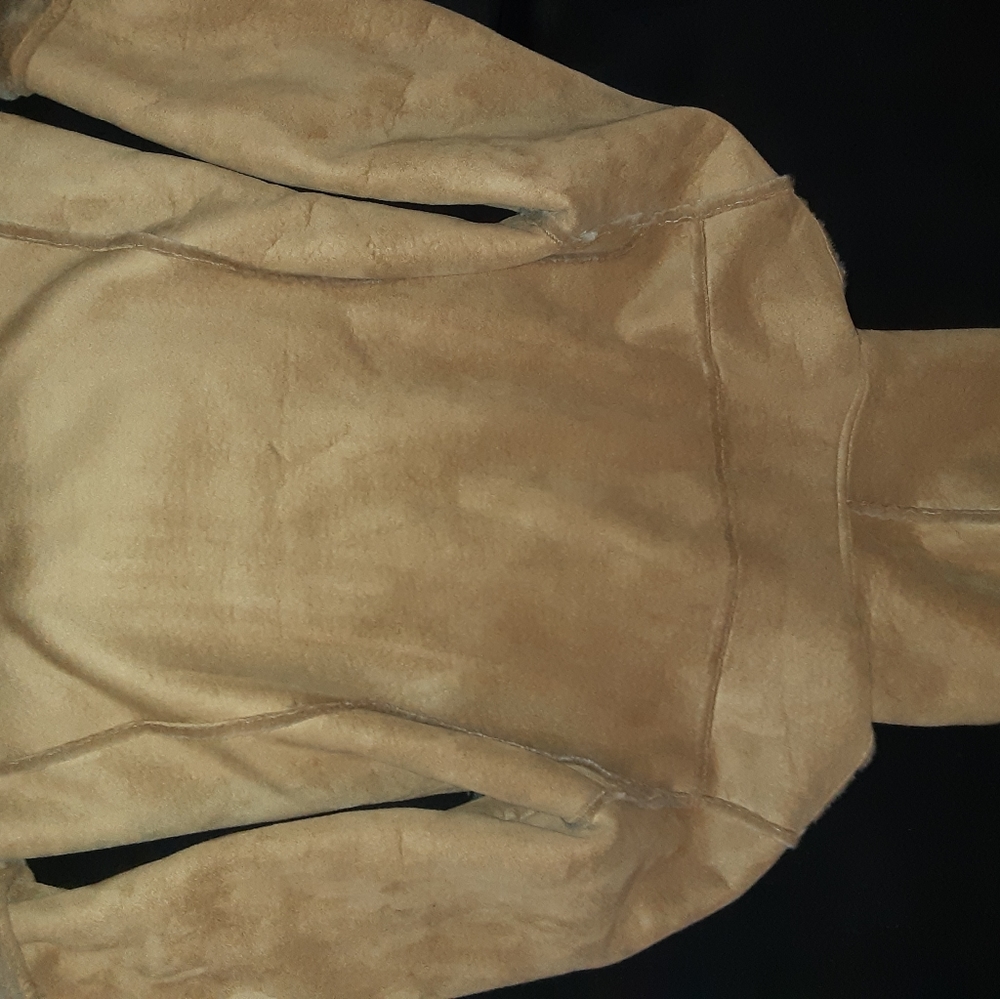 Woman's coat - Picture 2 of 7